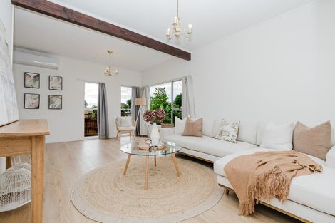 Photo of property in 2 Dorothy Place, Hillcrest, Hamilton, 3216