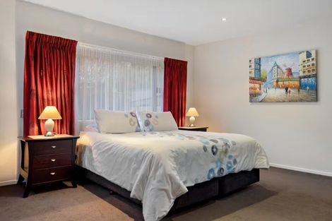 Photo of property in 11 Highview Terrace, Queenstown, 9300