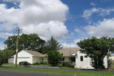 Photo of property in 14 Saxon Street, Waterview, Auckland, 1026
