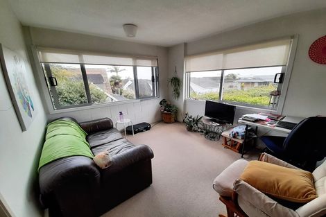 Photo of property in 1/72l Kitchener Road, Milford, Auckland, 0620