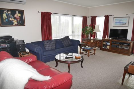 Photo of property in 38 Rosewood Place, Paraparaumu, 5032