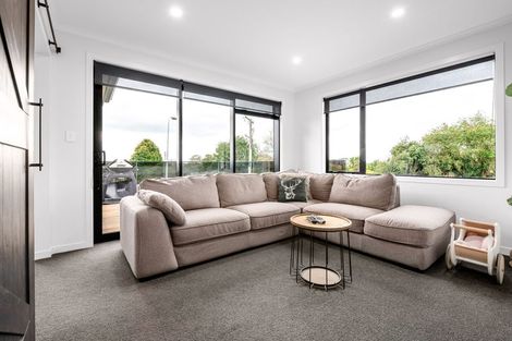 Photo of property in 3 Gregson Drive, Huntly, 3700