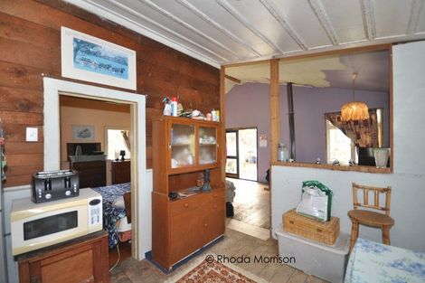 Photo of property in 153 Pahi Road, Pahi, Paparoa, 0571