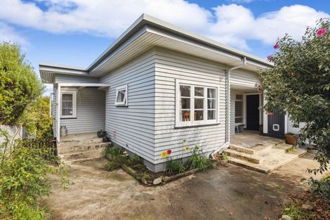 Photo of property in 24 Read Street, Levin, 5510