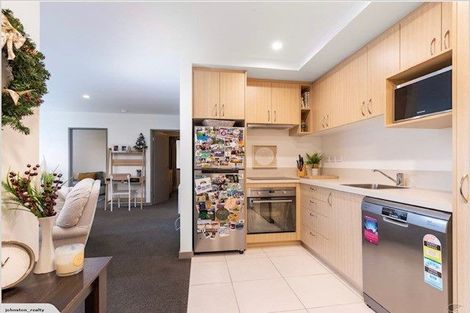 Photo of property in La Residence Du Lac, 26/527 Frankton Road, Queenstown, 9300