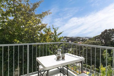 Photo of property in 8 Norna Crescent, Kelburn, Wellington, 6012