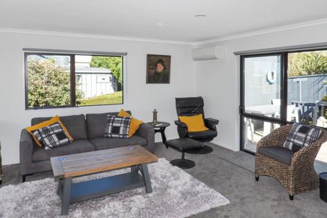 Photo of property in 19 Nasmyth Street, Kakanui, Oamaru, 9495