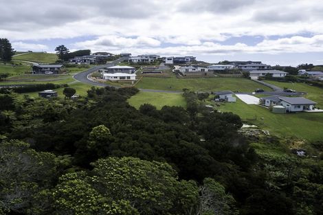 Photo of property in 7 Lori Lane, Coopers Beach, 0420