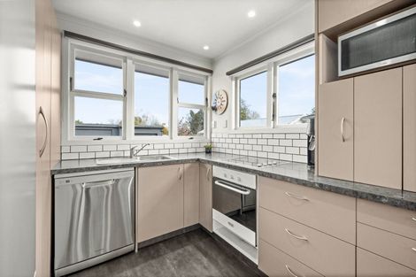 Photo of property in 54 Upham Street, Havelock North, 4130