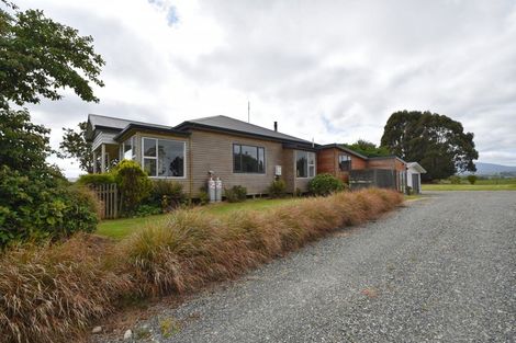 Photo of property in 83 Papatotara Road, Tuatapere, 9620