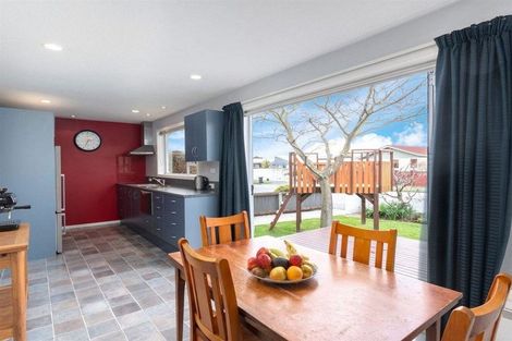 Photo of property in 7 Blakehall Place, Spreydon, Christchurch, 8024
