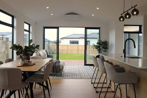 Photo of property in 19 Arahi Road, Clevedon, 2582