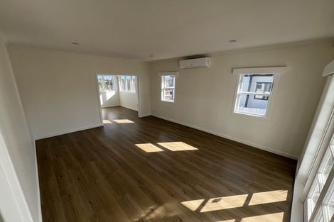 Photo of property in 61 Oakdale Road, Mount Roskill, Auckland, 1041
