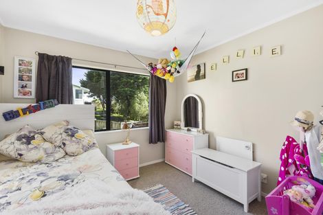 Photo of property in 2/20 Kamara Road, Glen Eden, Auckland, 0602