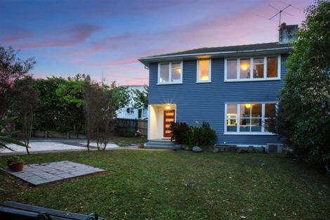 Photo of property in 2 Bedford Street, Cannons Creek, Porirua, 5024