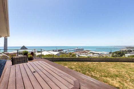 Photo of property in 19 Port View Crescent, Moturoa, New Plymouth, 4310