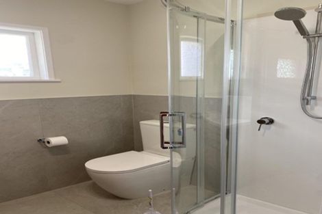 Photo of property in 36a Ayton Drive, Totara Vale, Auckland, 0629