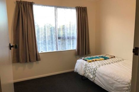 Photo of property in 35 Woolwich Close, Whitby, Porirua, 5024