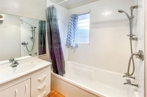 Photo of property in 23 Robinson Avenue, Holdens Bay, Rotorua, 3010