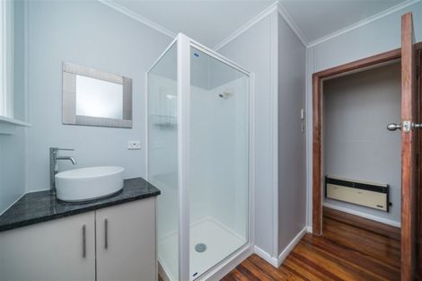 Photo of property in 2 Belfast Place, Roslyn, Palmerston North, 4414