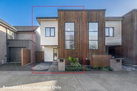 Photo of property in 10 Finesse Lane, Bucklands Beach, Auckland, 2012