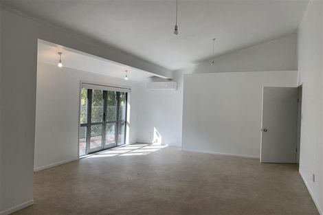 Photo of property in 131 Colwill Road, Massey, Auckland, 0614
