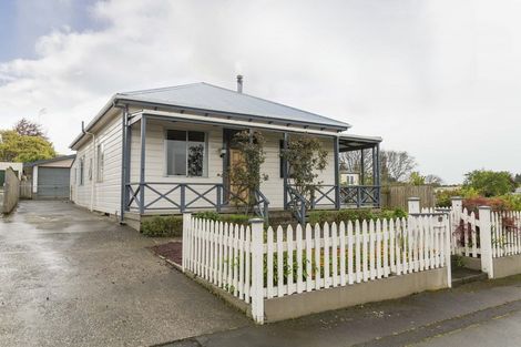 Photo of property in 7 Tennyson Street, Dannevirke, 4930