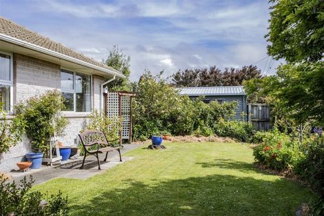 Photo of property in 53 Maces Road, Bromley, Christchurch, 8062