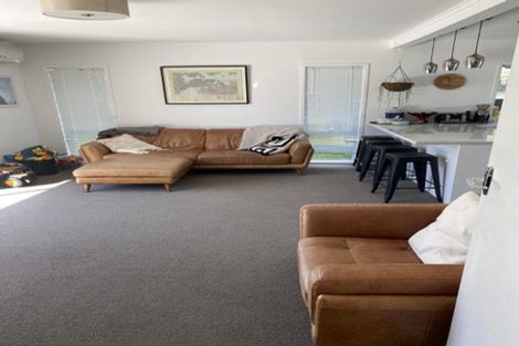 Photo of property in 2/17 Omana Road, Milford, Auckland, 0620