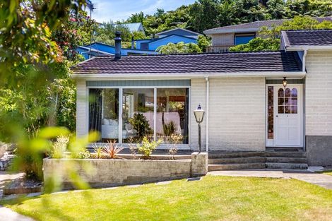 Photo of property in 5 Atherstone Lane, Belmont, Lower Hutt, 5010