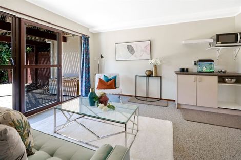 Photo of property in 3 Valdese Rise, Browns Bay, Auckland, 0630