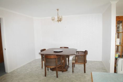 Photo of property in 9 Greenaway Road, Waikanae, 5036