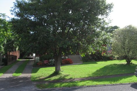 Photo of property in 19 Olena Avenue, Sunnyhills, Auckland, 2010