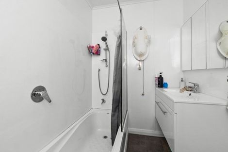 Photo of property in 330 Tui Place, Camberley, Hastings, 4120