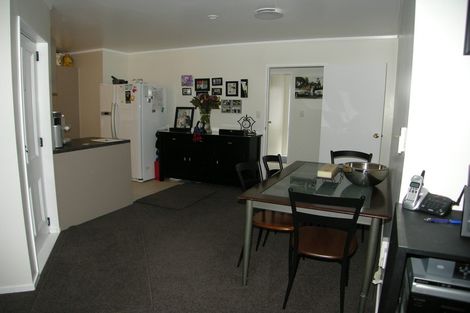 Photo of property in 3a Cadman Avenue, Waterview, Auckland, 1026