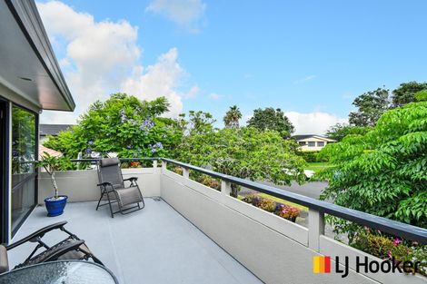 Photo of property in 33 Peretao Rise, The Gardens, Auckland, 2105