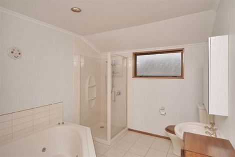 Photo of property in 34 Laing Crescent, Heathcote Valley, Christchurch, 8022