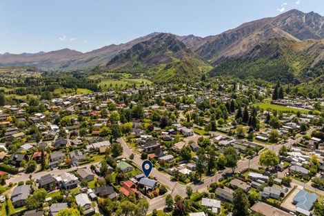 Photo of property in 48 Centennial Avenue, Arrowtown, 9302