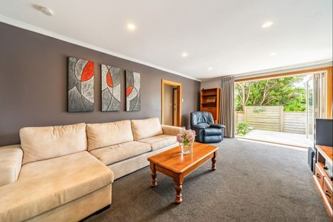 Photo of property in 19 Kitchener Terrace, Johnsonville, Wellington, 6037