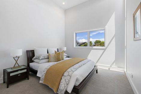 Photo of property in 8/258 Hurstmere Road, Takapuna, Auckland, 0622