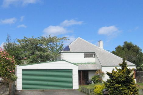 Photo of property in 15 Wembley Place, Richmond Heights, Taupo, 3330