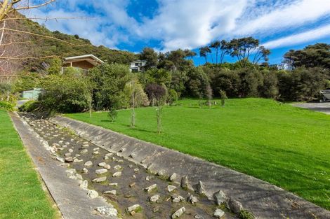 Photo of property in 19 Amelia Crescent, Waikawa, Picton, 7220