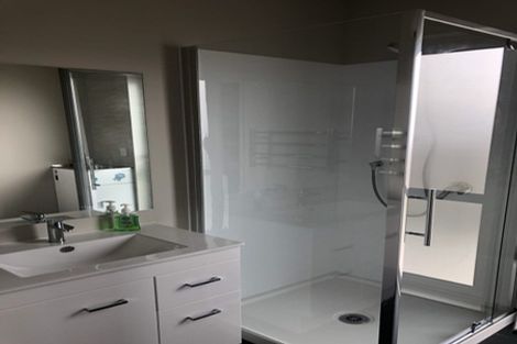 Photo of property in 5 Rahui Street, Strathmore Park, Wellington, 6022