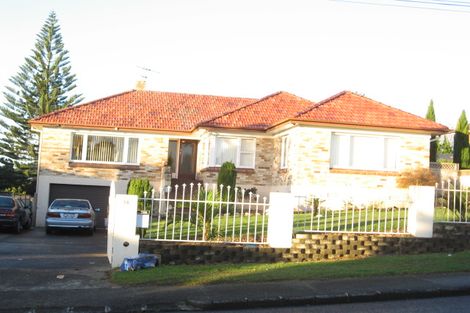 Photo of property in 14 Rothery Road, Hillpark, Auckland, 2102