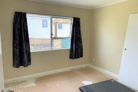 Photo of property in 2/33 O'donn Avenue, Beach Haven, Auckland, 0626