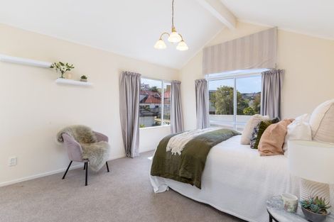 Photo of property in 138 Westchester Drive, Churton Park, Wellington, 6037