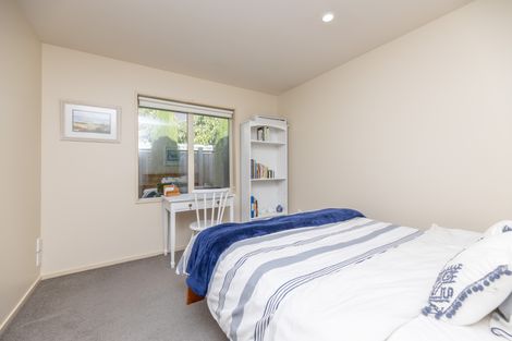 Photo of property in 10 Harrys Way, Redwood, Christchurch, 8051