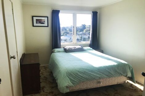 Photo of property in 9 Berkshire Grove, Cannons Creek, Porirua, 5024