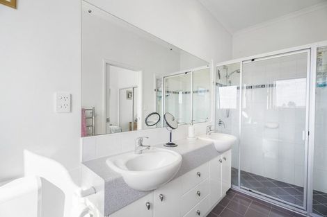 Photo of property in 12 Quarter Deck Lane, Gulf Harbour, Whangaparaoa, 0930