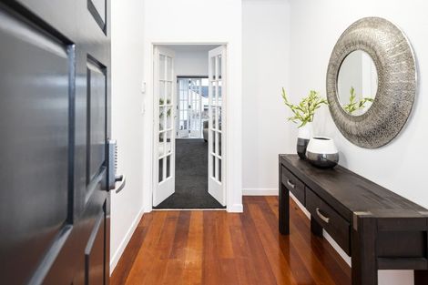 Photo of property in 72 Mellons Bay Road, Mellons Bay, Auckland, 2014